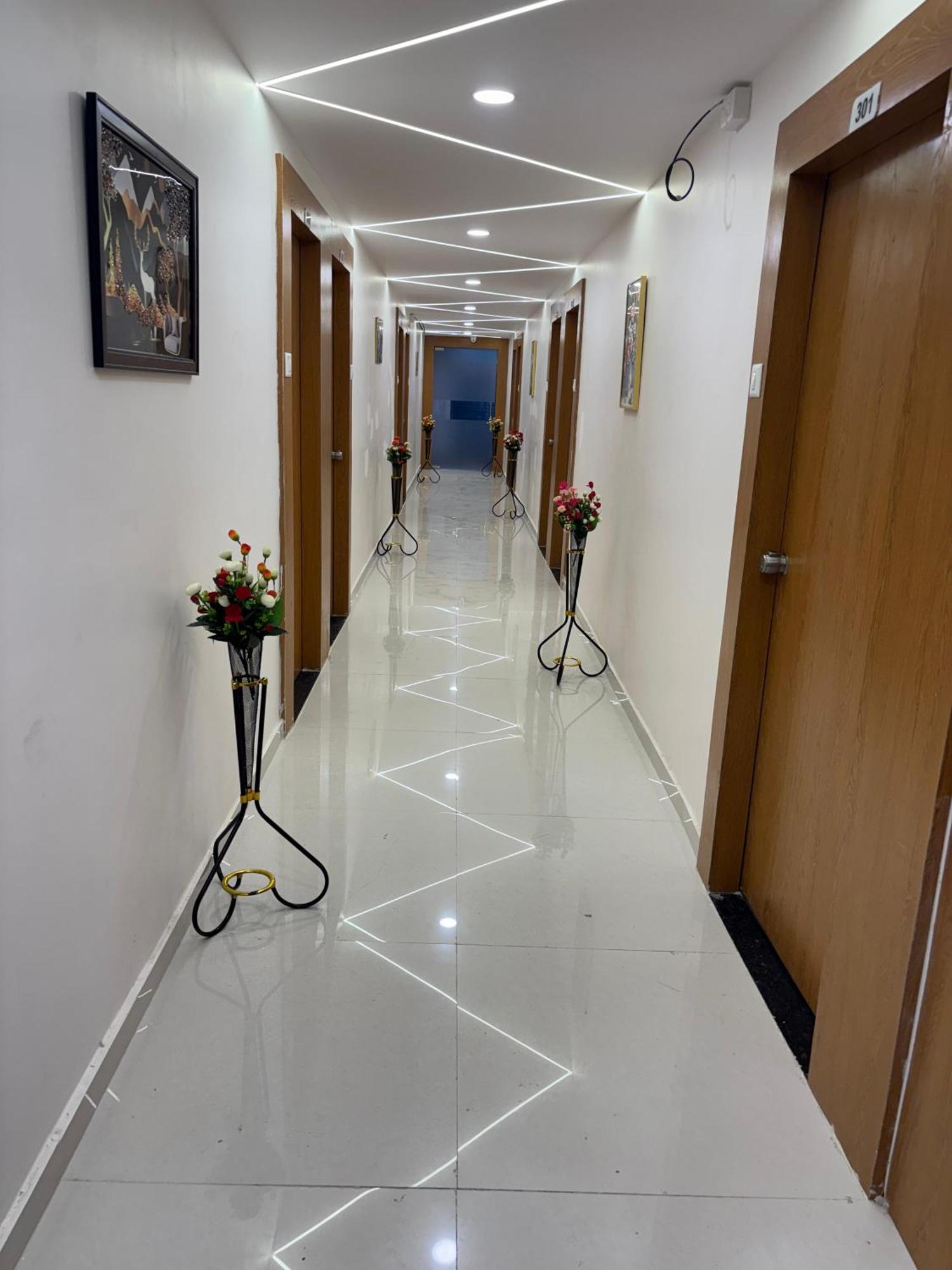 Hotel Mountain Bharuch Εξωτερικό φωτογραφία
